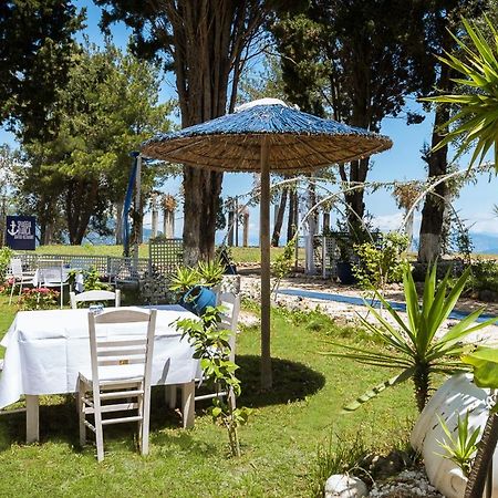 Villa Spiaggia Bianca Dafnila Exteriér fotografie