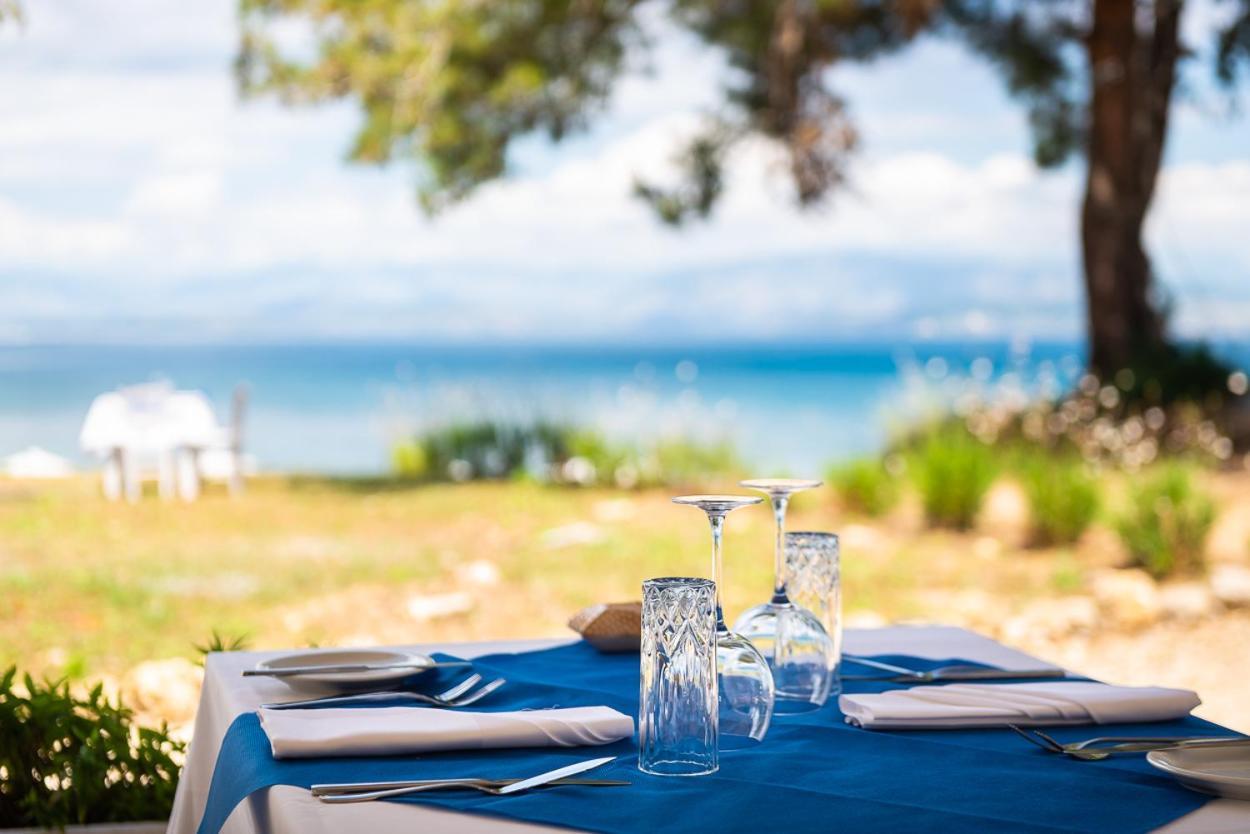Villa Spiaggia Bianca Dafnila Exteriér fotografie