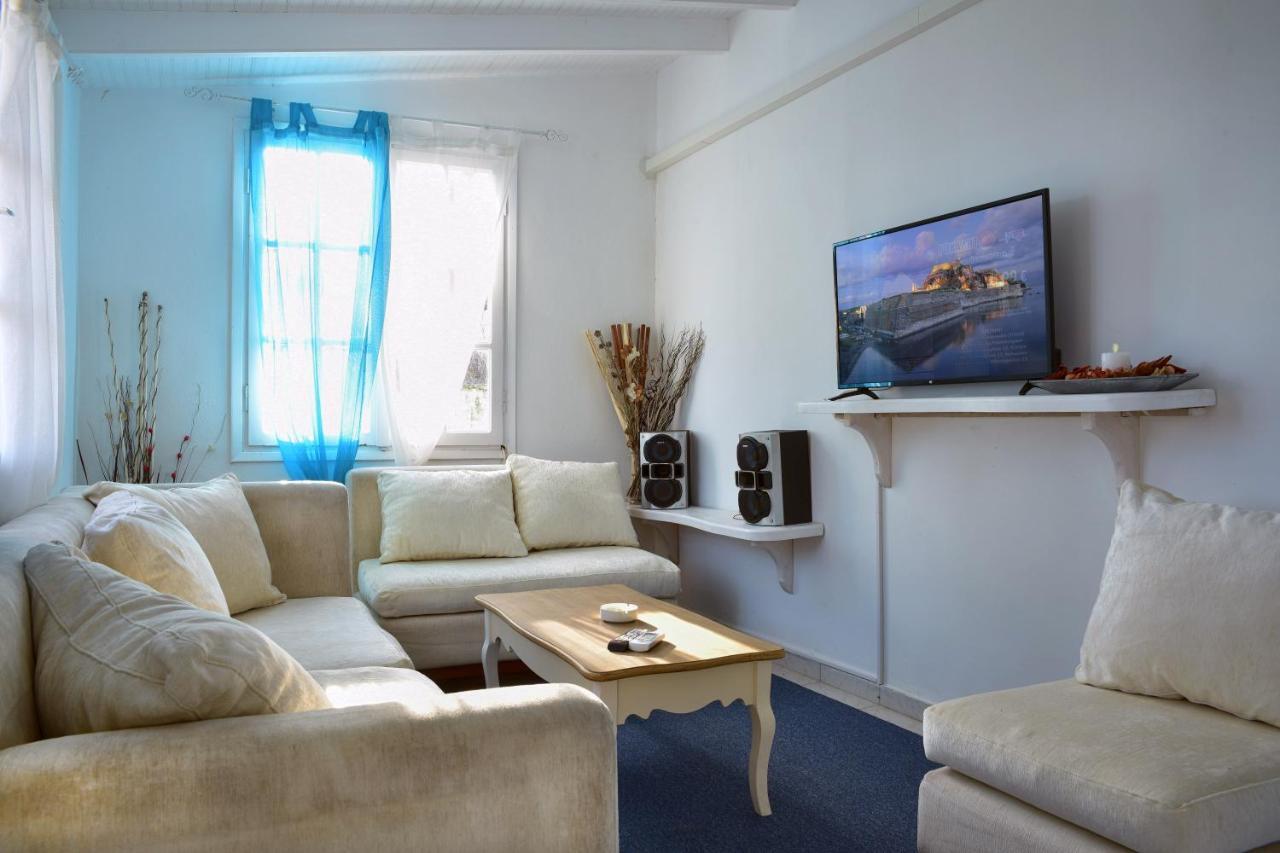 Villa Spiaggia Bianca Dafnila Exteriér fotografie
